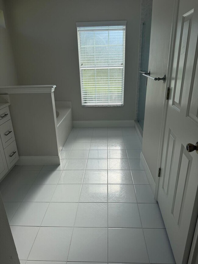 Building Photo - Palm Coast R-Section 3 bedroom 2 bath