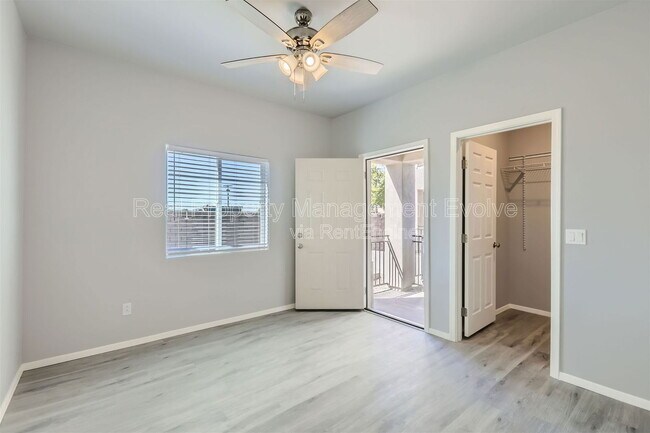 Foto del edificio - 7010 N 80th Ave