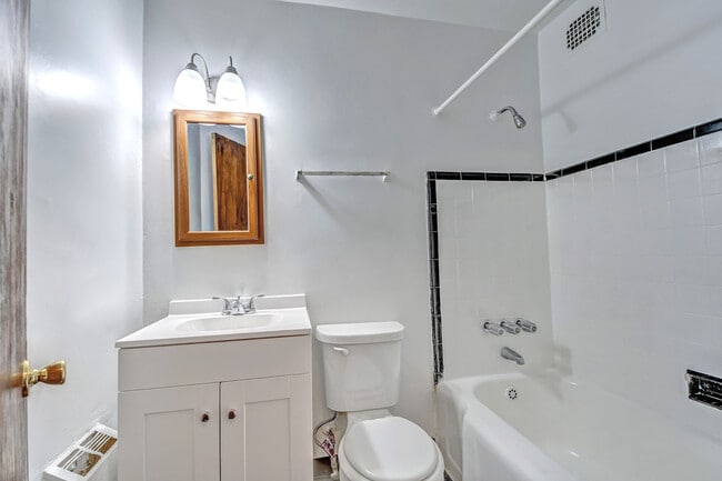 Foto del edificio - Chatham Grove