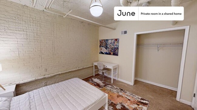 Building Photo - Room in Shared 5 bed/2 bath home in Dupont Circle
