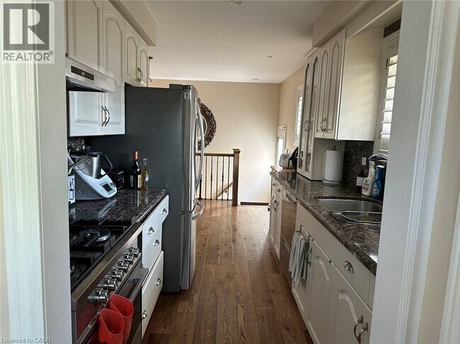 Photo du bâtiment - 67 Briarwood Crescent