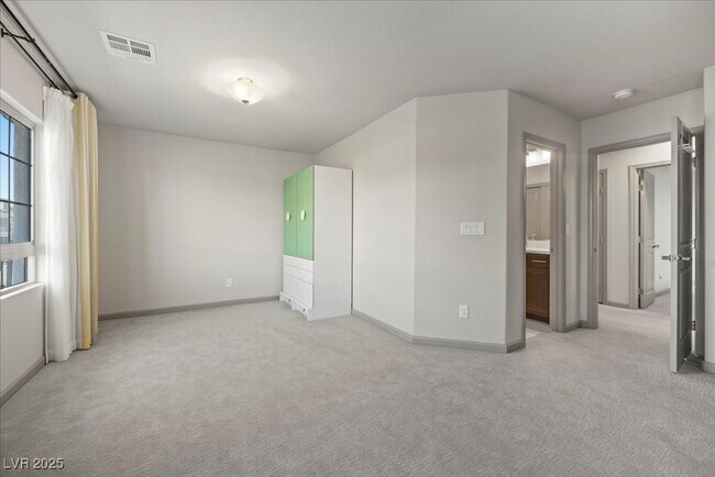 Foto del edificio - 6618 Tangled Vines Ave