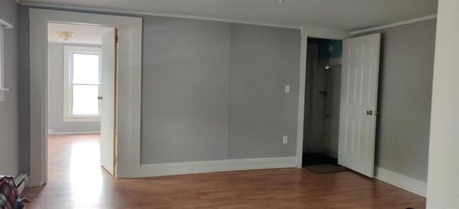 Building Photo - 54 Cedar St