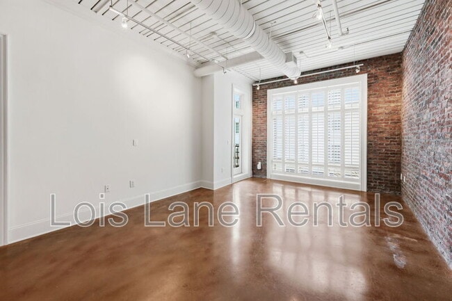 Photo - 175 Concord St Apartment