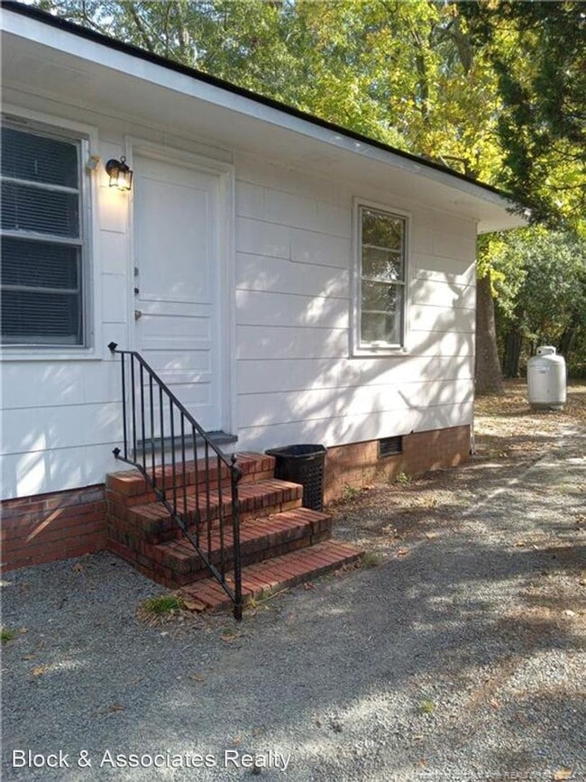 Building Photo - 1 br, 1 bath House - 200 Post Avenue #1
