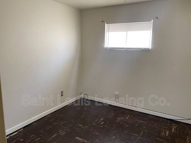 Foto del edificio - 9521 Margo Ann Ln