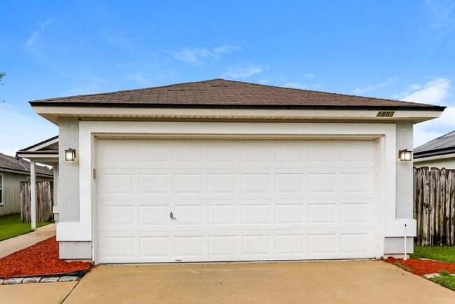 Building Photo - 1880 Pineta Cove Drive