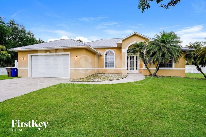 Foto principal - 16710 Oak Grove Ct