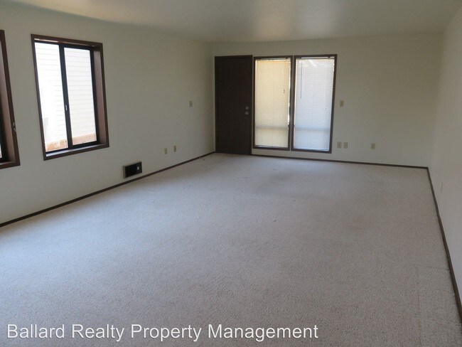 Building Photo - 1127 NW 63rd St