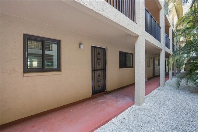 Building Photo - 3700 S Osprey Ave