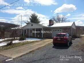 Building Photo - 716 Foley Rd