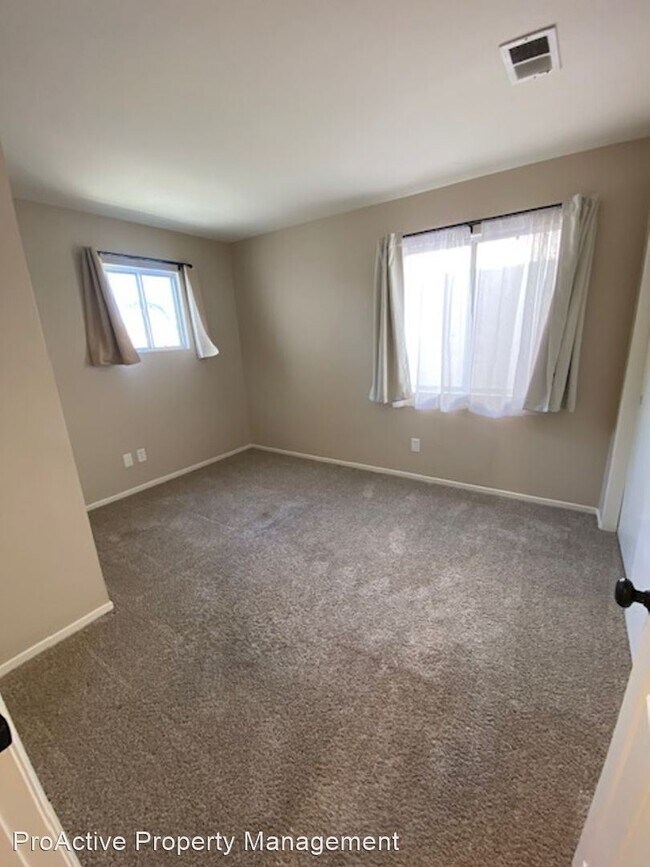 Foto del edificio - 3 br, 2.5 bath House - 2338 Huntington Dr