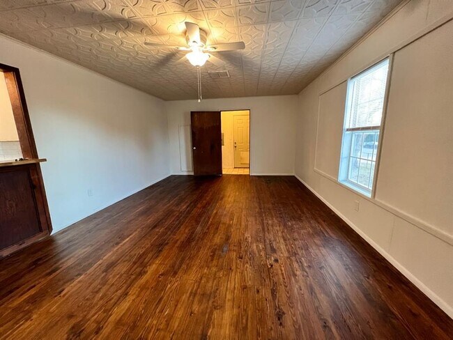 Foto del edificio - 420 W Madison St