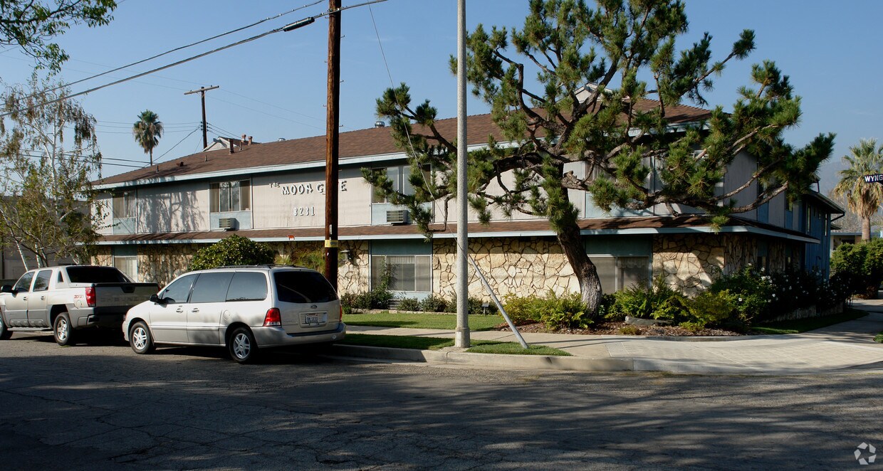 8231 Wyngate St, Sunland, CA 91040 Apartments in Sunland, CA