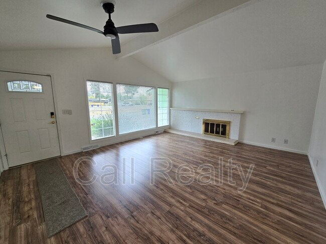 Foto del edificio - 13324 E Saltese Rd