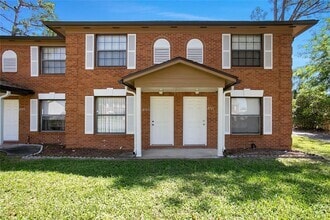 Building Photo - 2727 Gray Fox Ln
