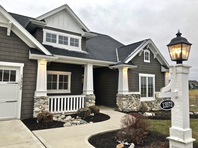 Building Photo - 13572 Montoro Ct