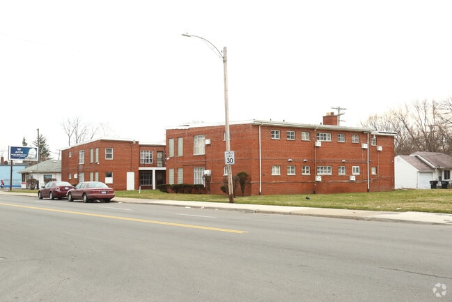 Building Photo - 13021-13025 Plymouth Rd