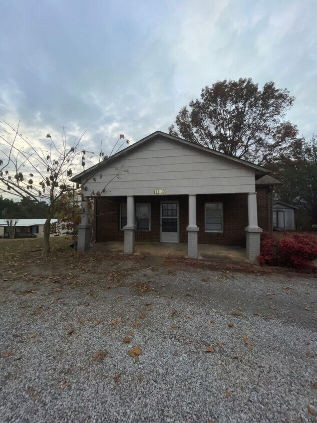 1111 Alexandria Rd SW Unit 1109 Alexandria Road SW, Jacksonville, AL