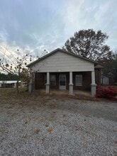 Building Photo - 1111 Alexandria Rd SW