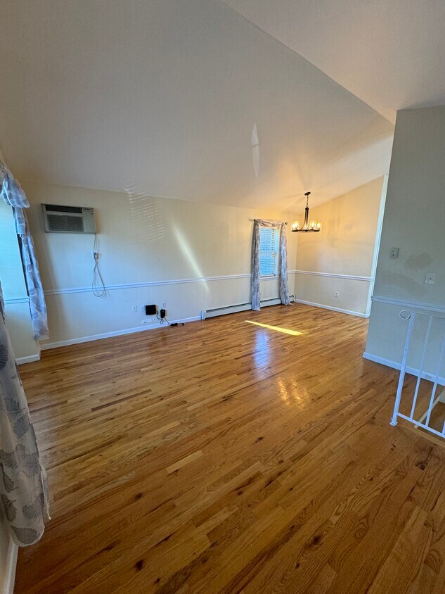 Main Living Area - 1503 Waterstone Dr