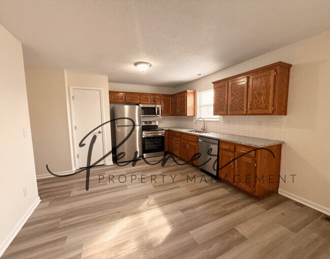 Building Photo - 1881 Chickadee Dr