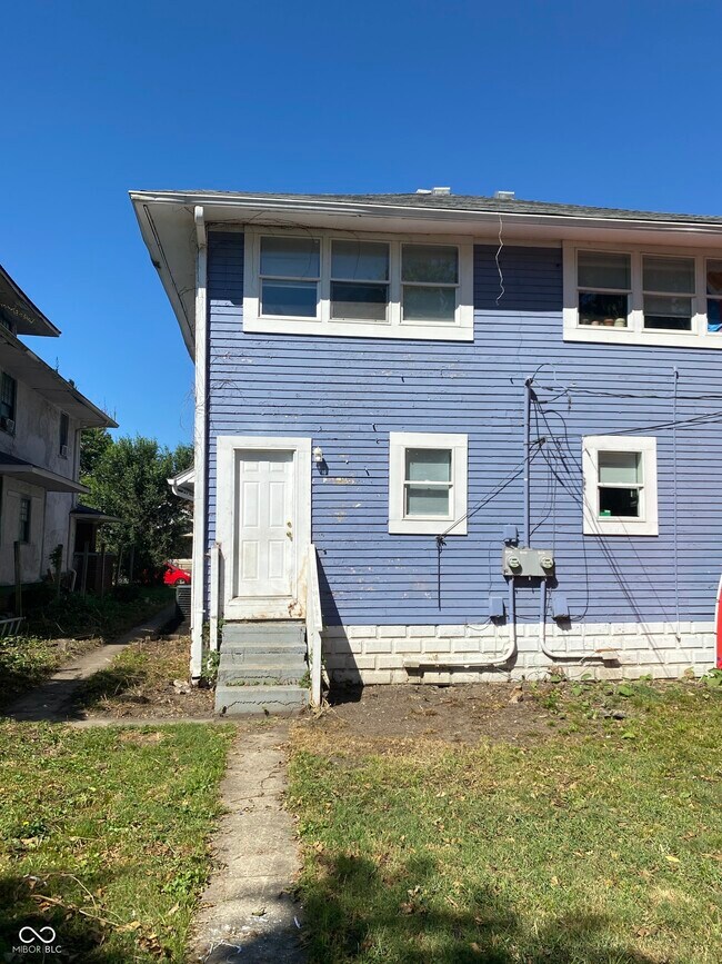 Foto del edificio - 3341 N College Ave