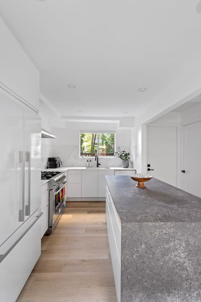 Photo du bâtiment - 2977 W 6th Ave