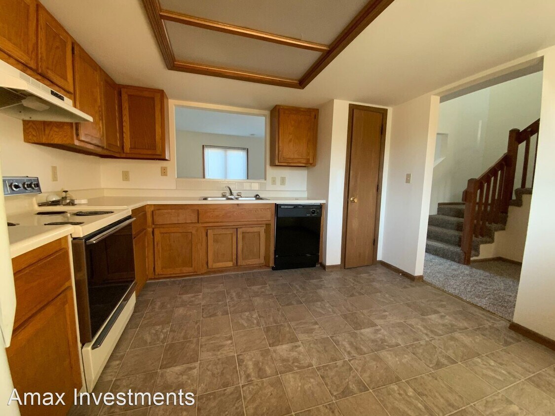 Foto principal - 3 br, 3.5 bath House - 425 Foxfire Dr