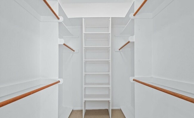 Foto del edificio - 1074 Peachtree Walk NE