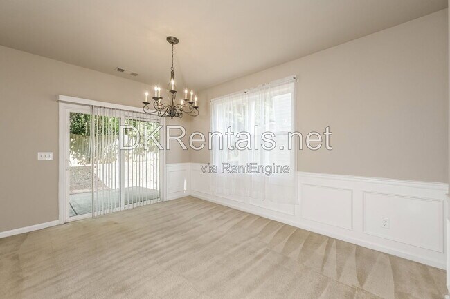 Foto del edificio - 4102 Dahlgreen Way