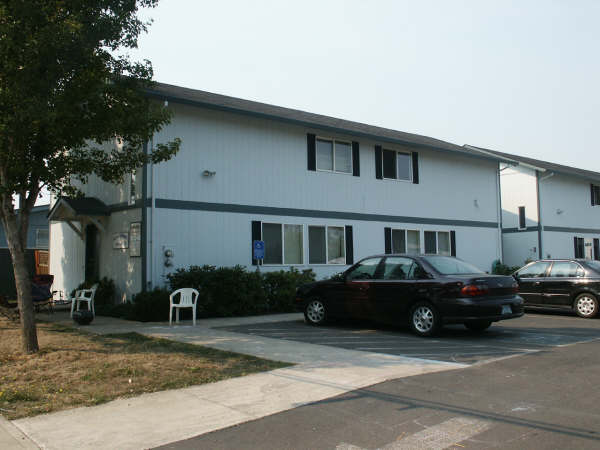 Building Photo - 1003 Ferry St