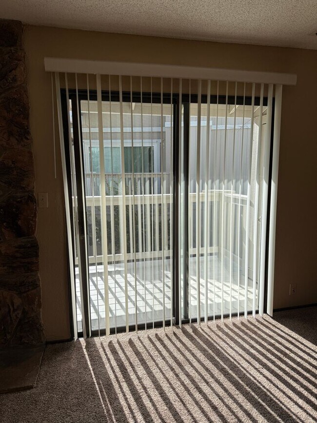 Foto del edificio - Charming 2-Bed, 2-Bath Condo in Auburn – Great Location & Move-In Ready