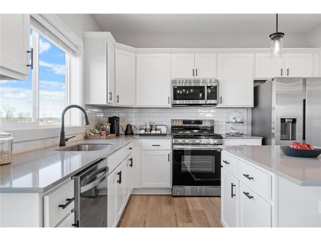 Building Photo - 11662 203rd St W