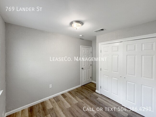 Foto del edificio - 769 Lander St