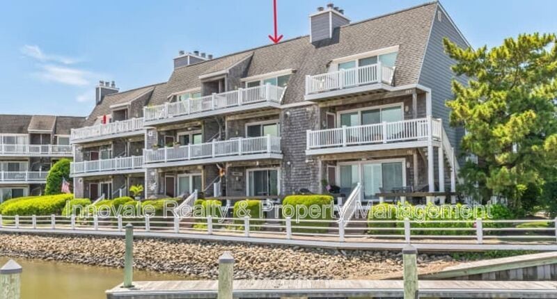 Primary Photo - 109 Harbour Cove