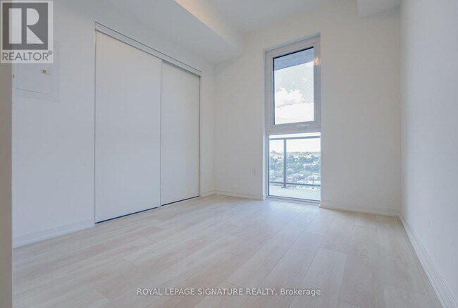 Photo du bâtiment - 1285 Dupont St