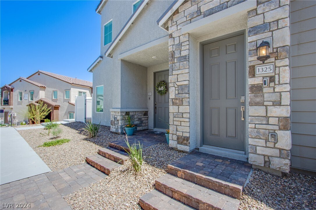 Foto principal - 226 Callen Falls Ave
