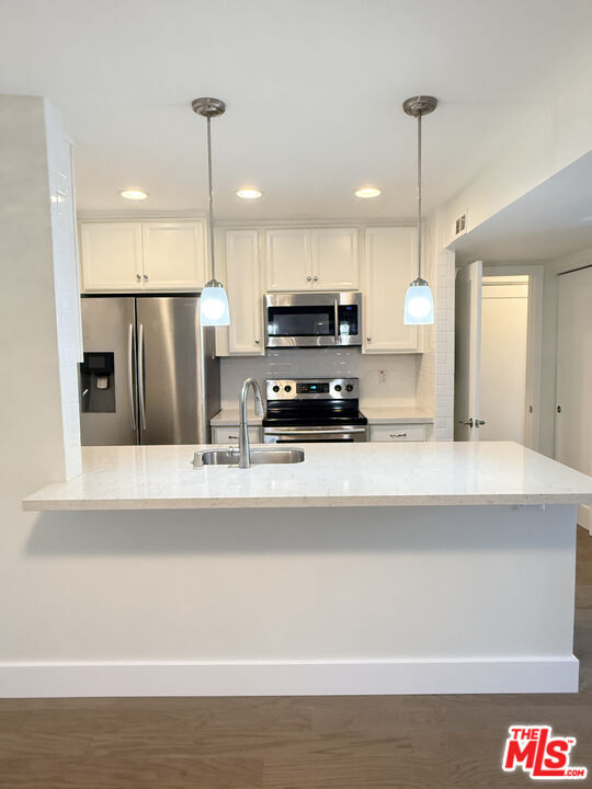 Building Photo - 5257 Radford Ave