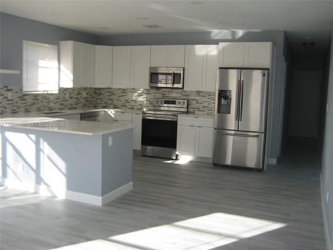 Building Photo - 13220 SW 99th Pl