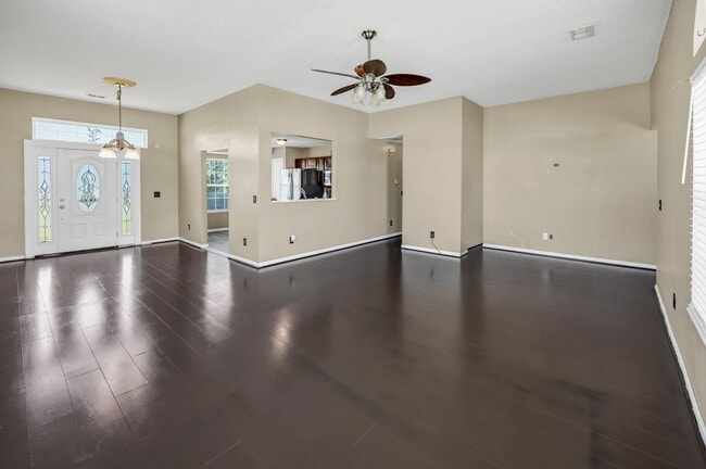 Building Photo - Bright & Spacious 3 Bedroom Home on Nearly Half an Acre in Gaston!