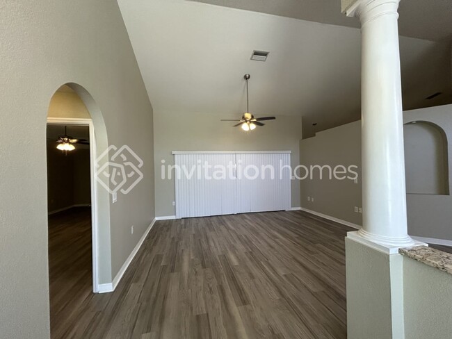Building Photo - 1405 Navigator Rd