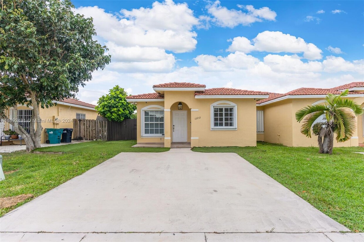 Foto principal - 12213 SW 214 Ln