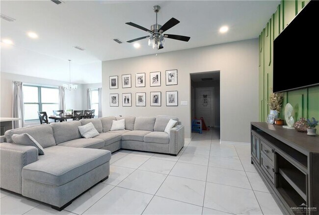 Foto del edificio - 12 N 26th St