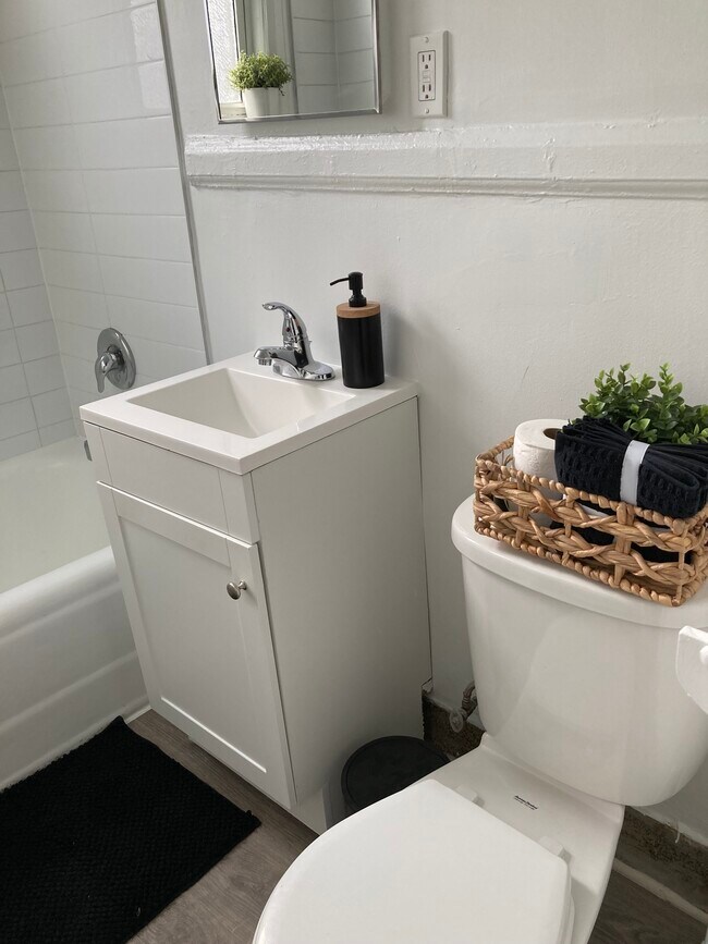 Photo du bâtiment - 1554-1574 Bathurst St