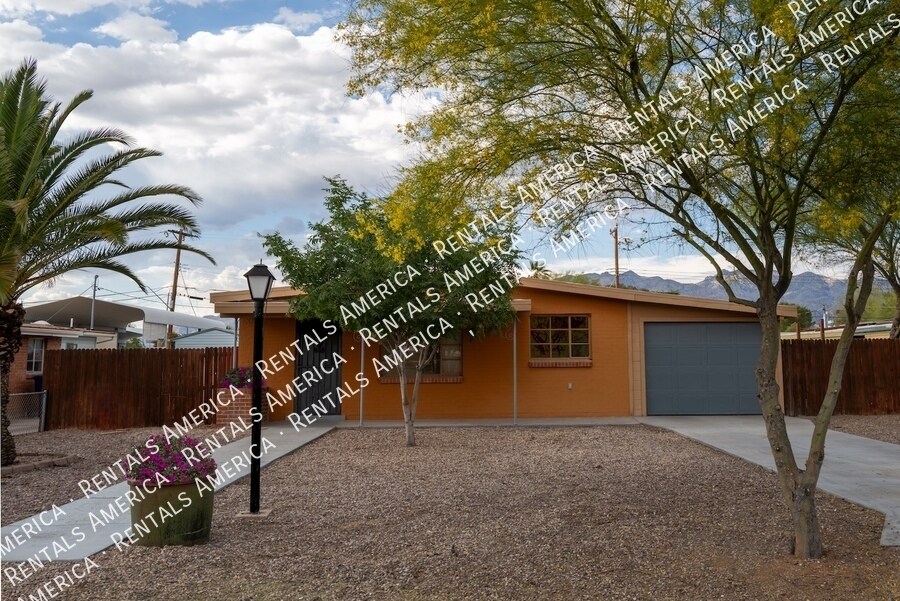 Primary Photo - 4307 E Hayhurst St