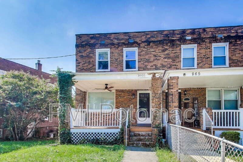 Foto principal - 3905 9th St SE