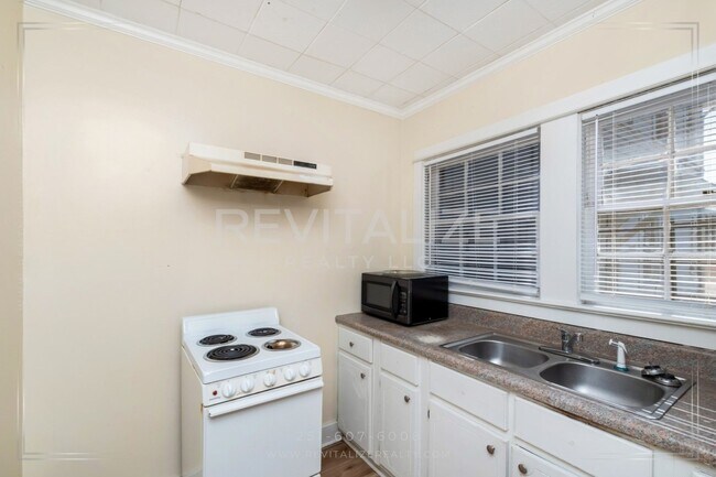 Foto del edificio - Charming & Low-Maintenance Home