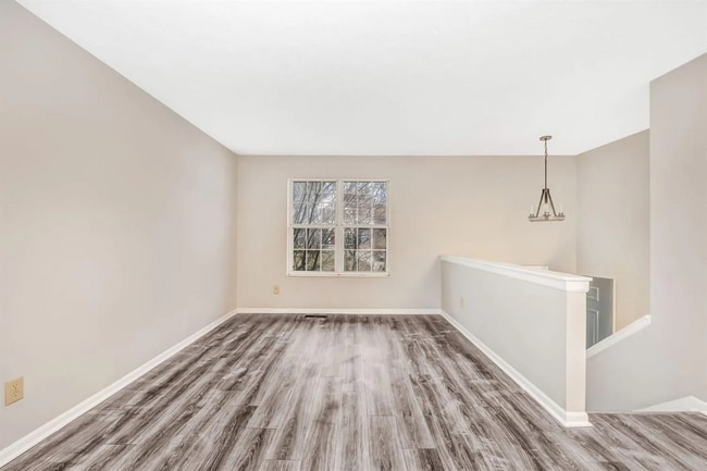 Building Photo - 915 Venetian Ter