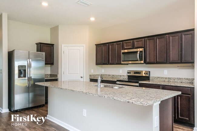Building Photo - 5654 Alexander Springs Pl